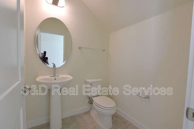 Building Photo - 3183 Cup Dr