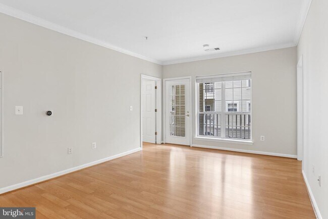 Building Photo - 4561 Strutfield Ln