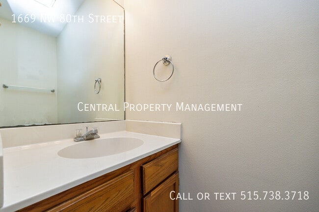 Building Photo - 1669 NW 80th St