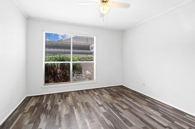 Building Photo - 5005 Georgi Ln