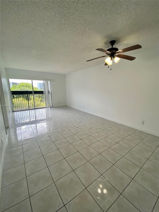 Building Photo - 8740 N Sherman Cir