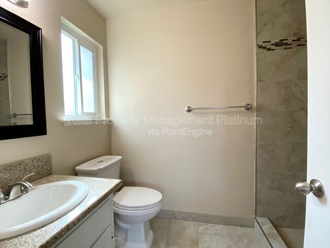 Building Photo - 20 W Gettysburg Ave