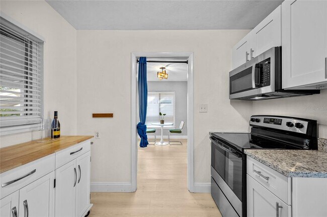 Building Photo - 1513 56th Ave N