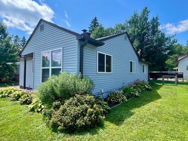 Building Photo - 3 Bed 1 Bath Single Family Home in Wausau