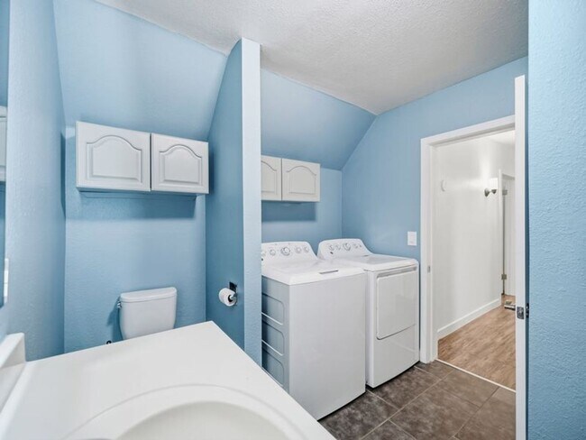 Building Photo - Stunning Updated Home in North Spokane | Bright Interiors, Modern Kitchen & Private Patio