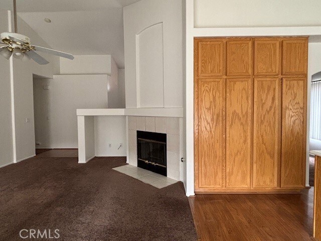Building Photo - 1066 Birch Ln