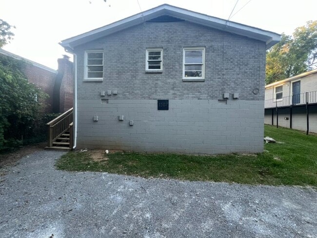 Building Photo - 1507 Boscobel St
