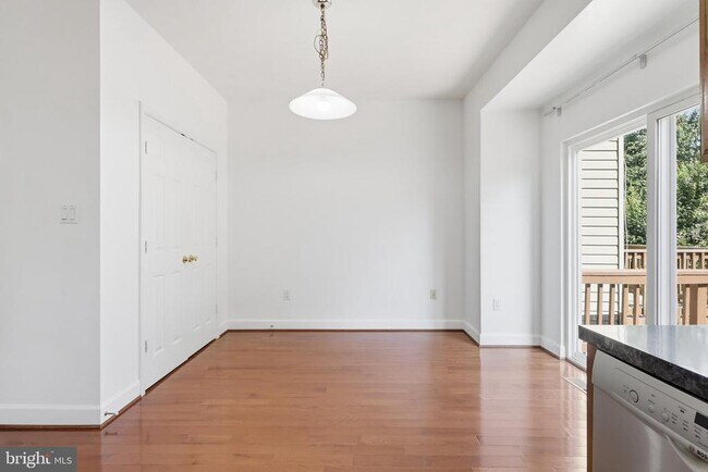 Building Photo - 14214 Beddingfield Way