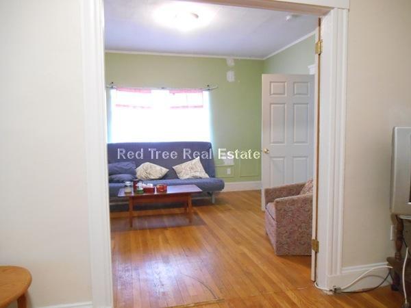 Building Photo - 40 Orchard Rd