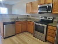 Building Photo - 1136 Drew St