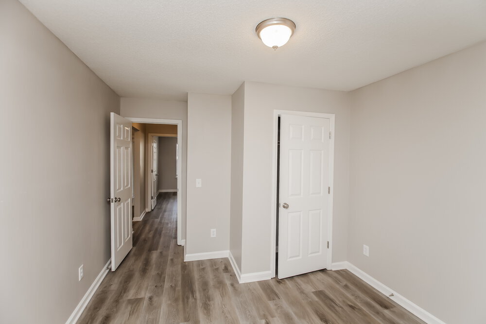 Building Photo - 5407 Sweetsprings Dr SW