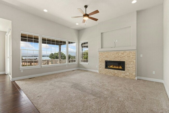 Building Photo - 1633 Shoreview Pkwy
