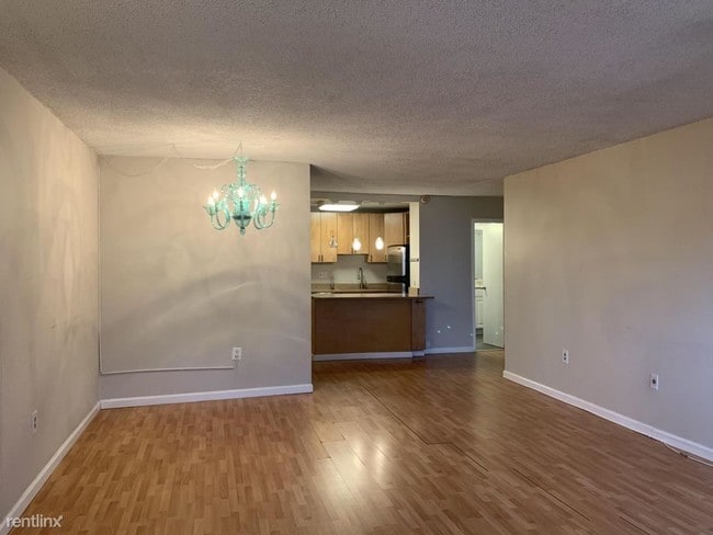 Building Photo - 1325 18th St NW