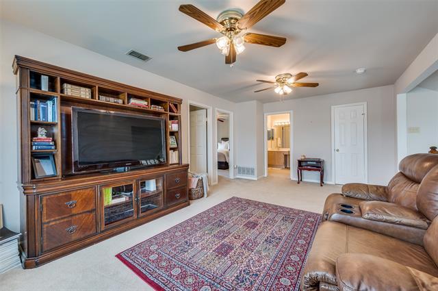 Building Photo - 5670 High Creek Dr