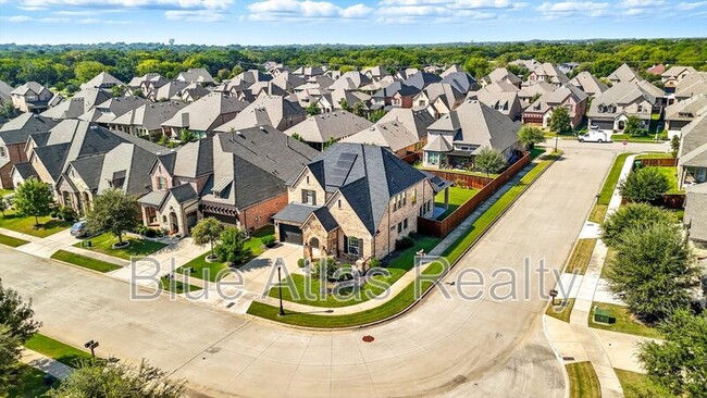 Building Photo - 4983 Stornoway Dr