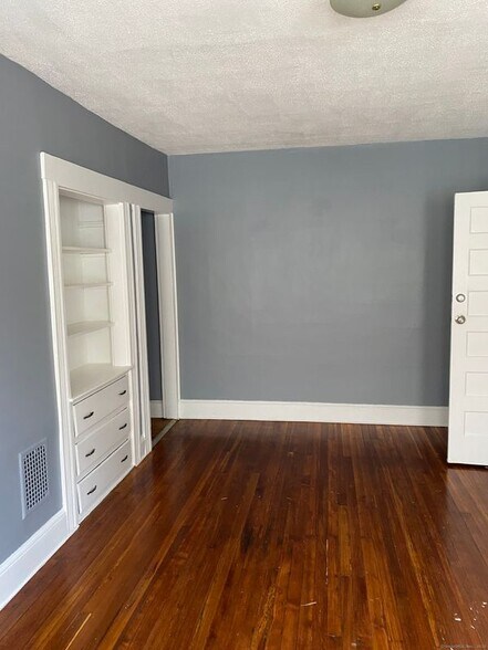 Primary Photo - 117 Sherwood Ave