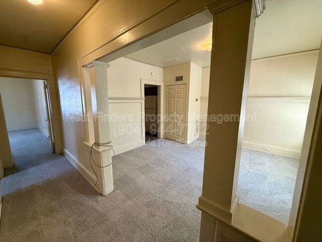 Building Photo - 2309 College St