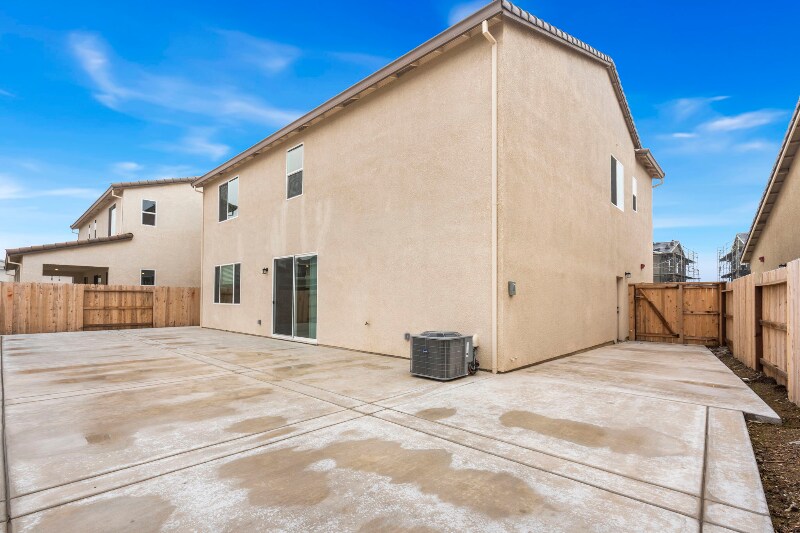 Building Photo - 8151 Lavigne Cir