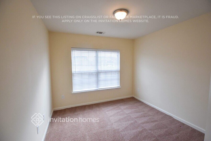 Building Photo - 532 Knothole Ln