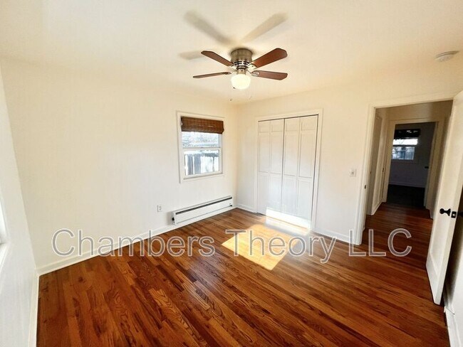 Building Photo - 1252 NW Milwaukee Ave