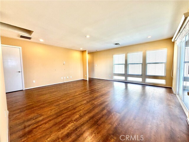 Building Photo - 13707 S Budlong Ave