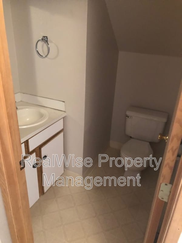 Building Photo - 2933 SE 38th Court