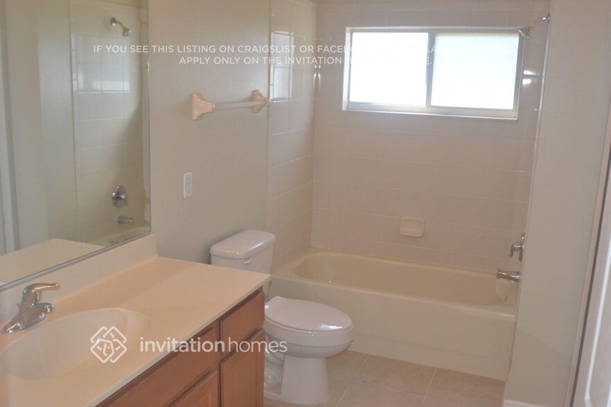 Building Photo - 2126 Darlin Cir
