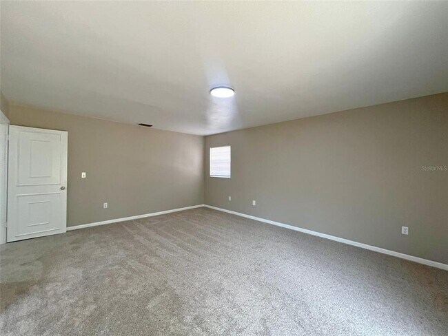 Building Photo - 822 Lake Elbert Ct
