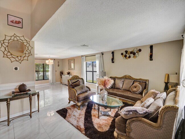 Building Photo - 9610 Dunhill Dr