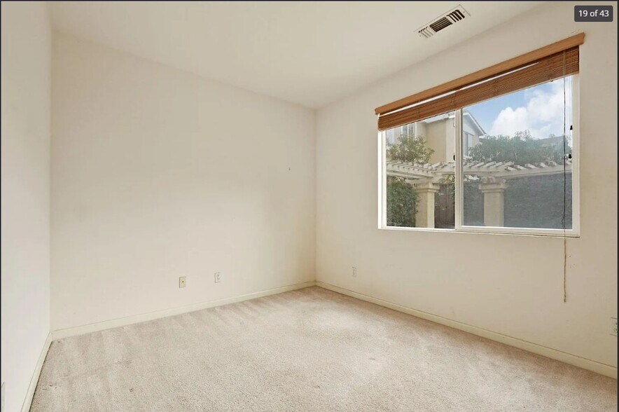 Building Photo - 748 Iberis Way