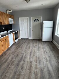 Building Photo - 44 Westville St