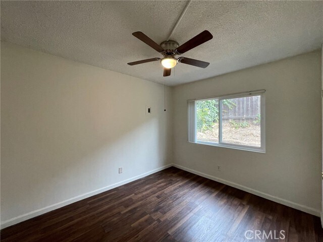Building Photo - 701 Adlena Dr