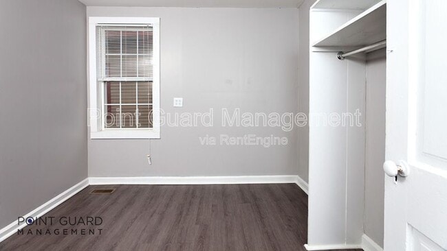 Building Photo - 226 S Millwood Ave
