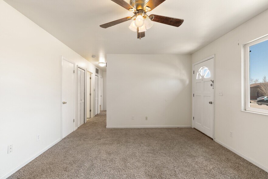 Building Photo - 1512 Willshire Dr