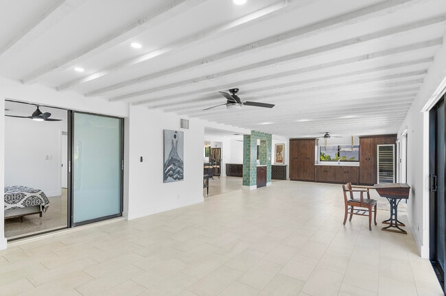 Building Photo - 901 Guava Isle