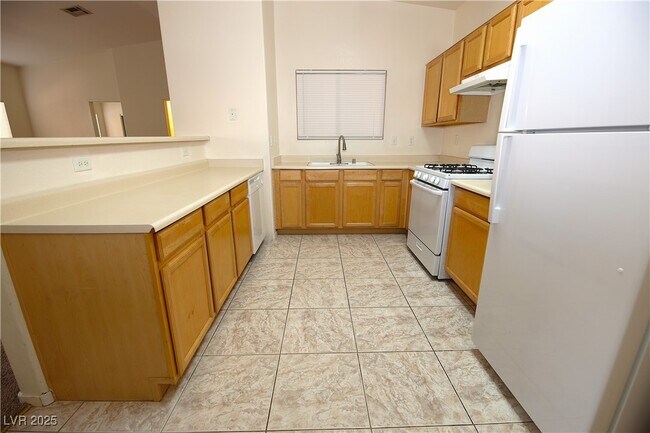 Building Photo - 8725 W Flamingo Rd