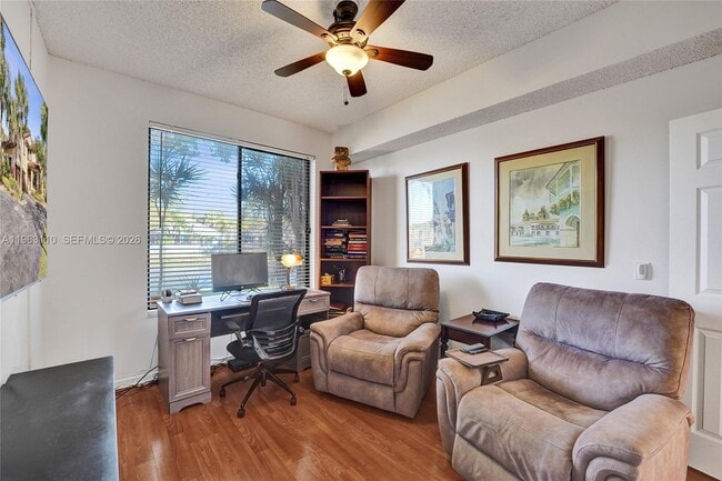 Building Photo - 1025 NW 105th Way