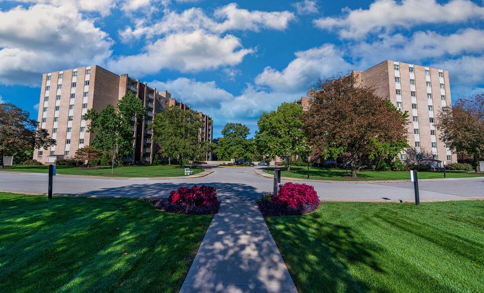 Building Photo - Laurel Village Apartments