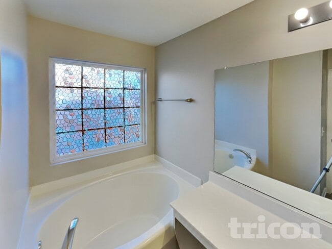 Building Photo - 693 Winners Point