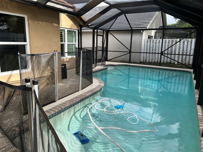 Building Photo - 7430 Ashley Shores Cir