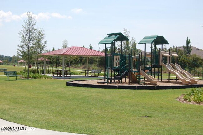 Building Photo - 1500 Calming Water Dr