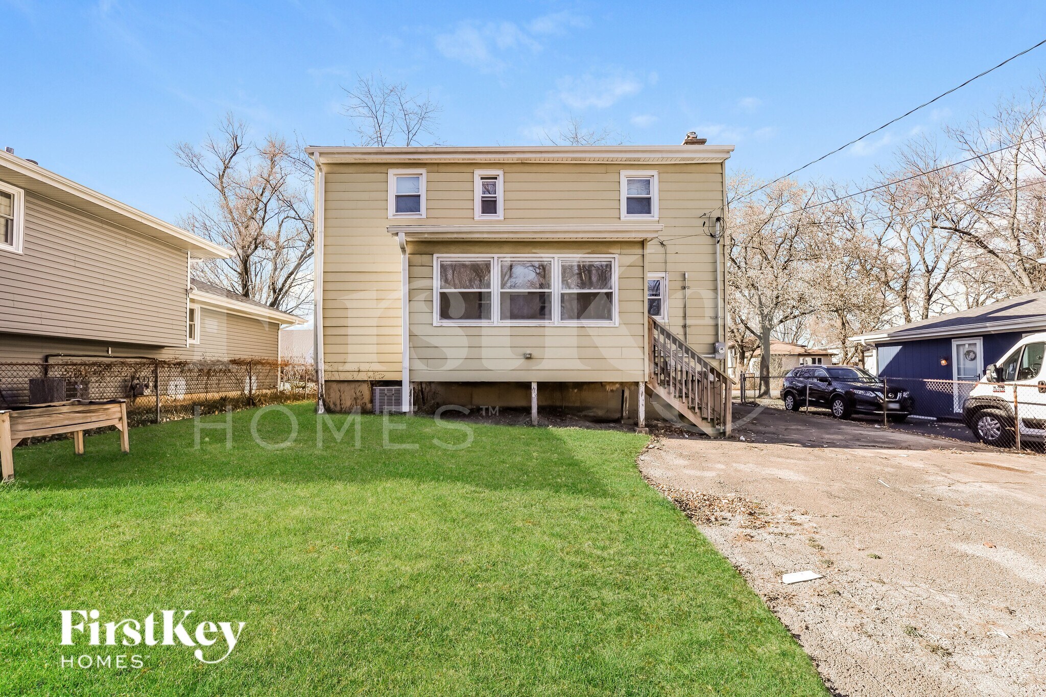 Building Photo - 3915 N Park St