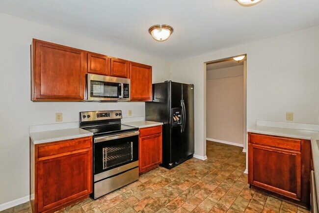 Building Photo - 10646 Pavilion Dr