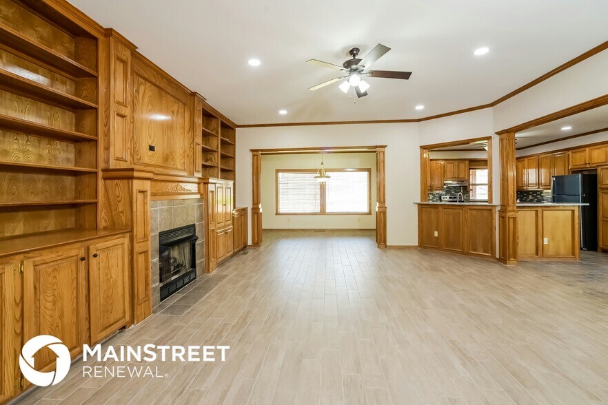 Building Photo - 2817 Asheforde Oaks Blvd