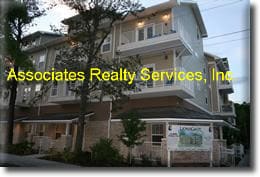 Building Photo - Lionsgate  #214