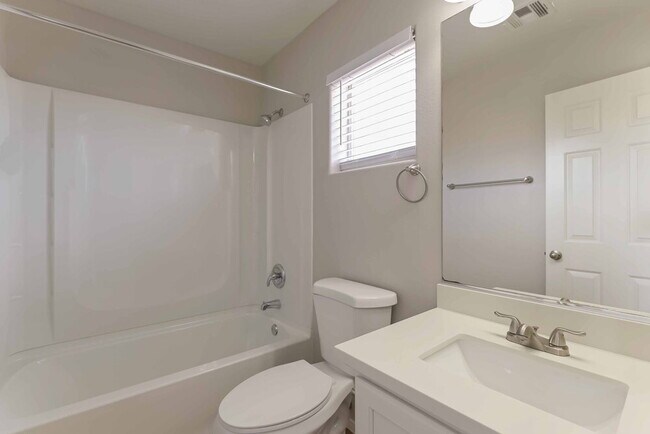 Building Photo - 828 Blue Rosalie Pl