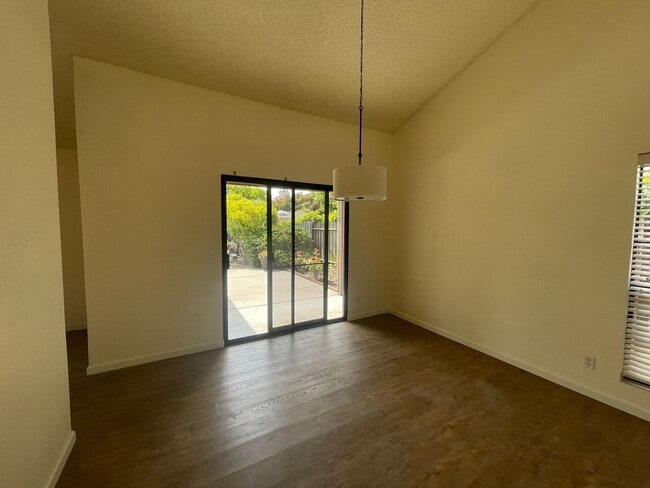 Building Photo - Spacious 3/2 Mesa Home in Washington Schoo...