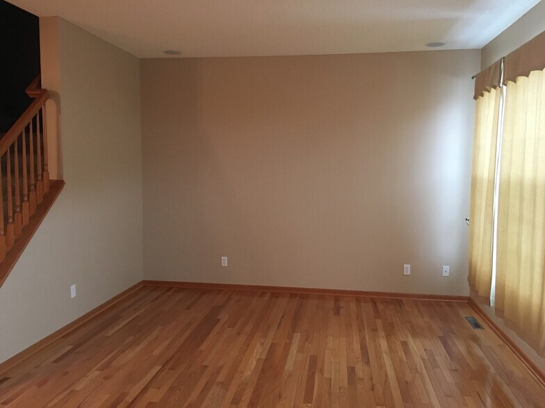 Living Room - 747 2nd St NE