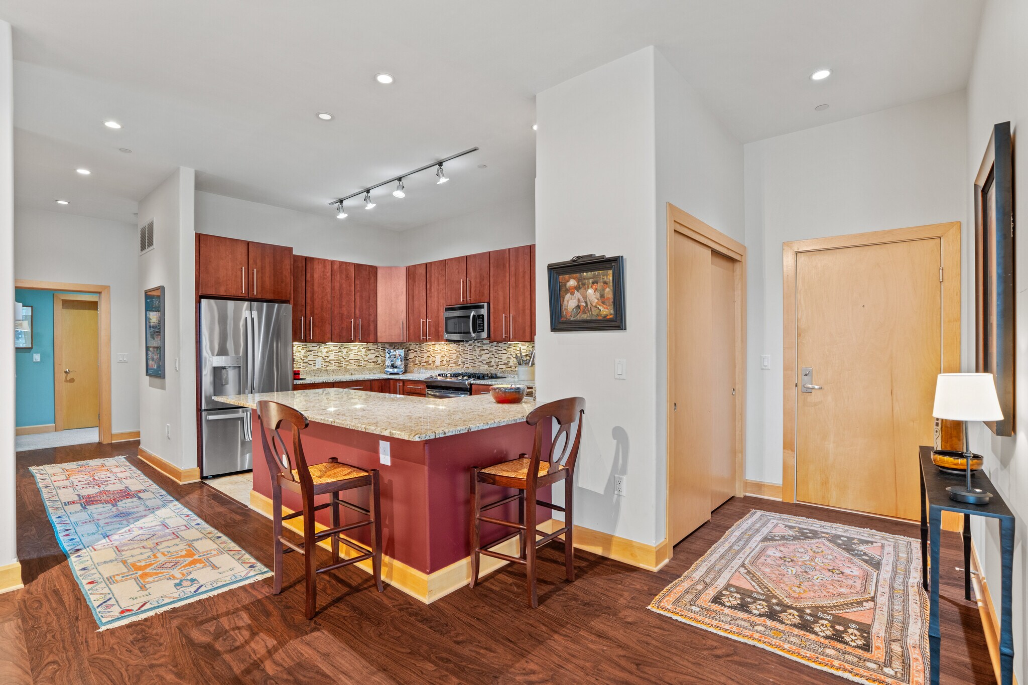 Kitchen & Entrance - 1111 N Marshall St