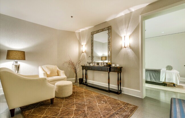 Building Photo - 118 E Erie St